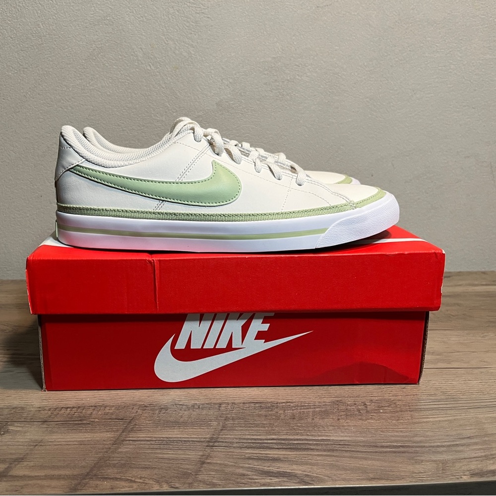 Nike Court Legacy Big Kids' Shoes phantom /white/honeydew 7 Youth/Women’s 8.5